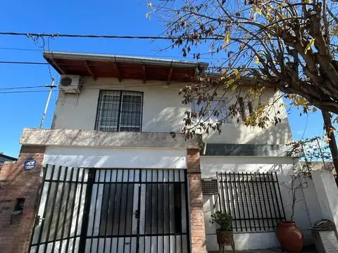 Casa en Venta en Arroyo Seco, Rosario