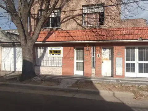 Casa en Venta en Azcuenaga, Rosario