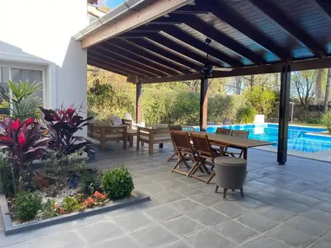 Casa en Venta en Aldea Lago, Countries y Barrios Cerrados en Fisherton