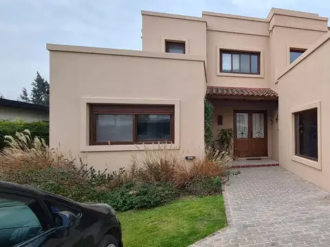 Casa en Venta en Fisherton, Rosario