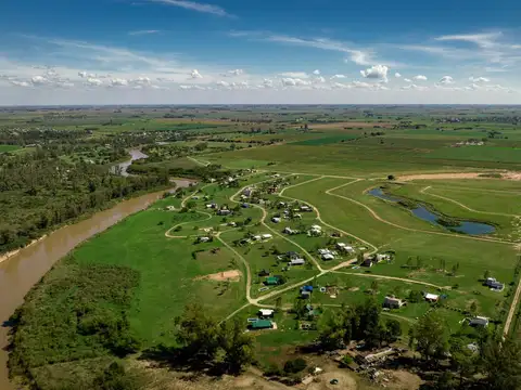 Terreno en Venta en Oliveros, Iriondo