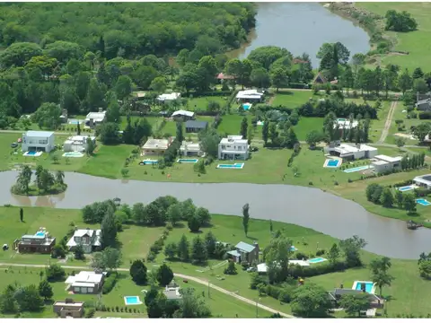Terreno en Venta en Oliveros, Iriondo