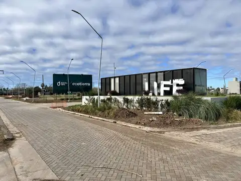 Terreno en Venta en Pueblo Esther, Rosario