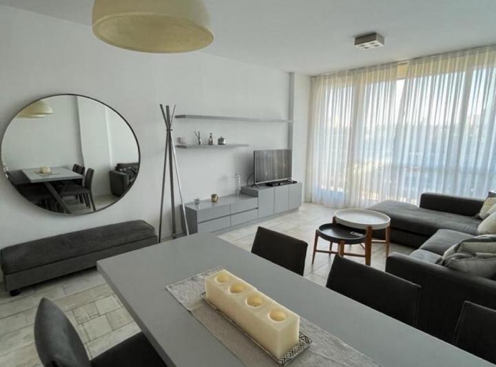 Departamento · 70m² · 2 Ambientes · 1 Cochera