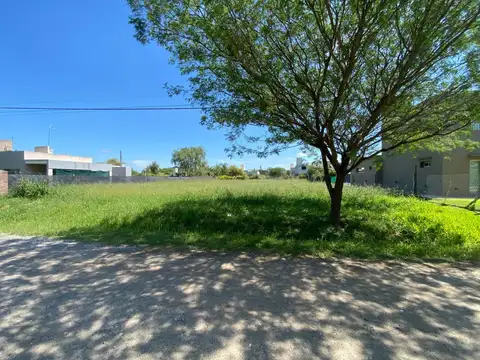 Terreno en Venta en Las Tardes, Roldan