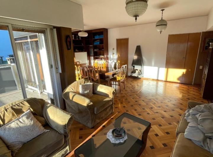 Departamento · 121m² · 4 Ambientes · 1 Cochera