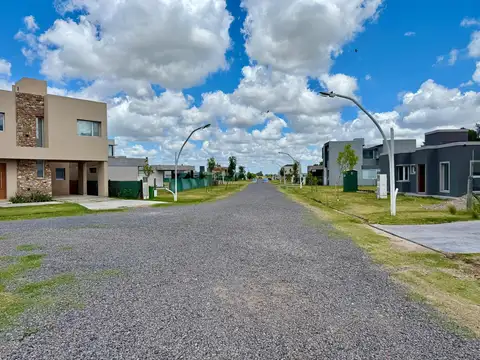 Terreno en Venta en Pueblo Esther, Rosario