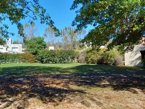 Terreno en Venta en Pueblo Esther, Rosario
