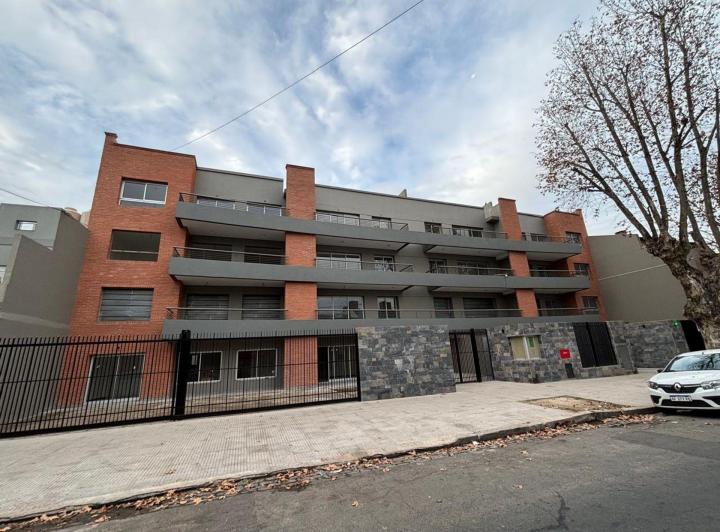 Departamento · 110m² · 4 Ambientes · 4 Cocheras