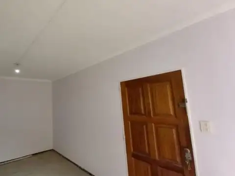 Departamento en Venta en Celedonio Escalada, Rosario