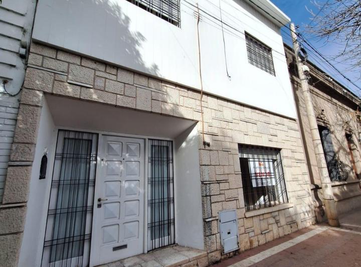 Casa · 190m² · 4 Ambientes