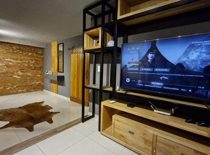 Casa · 160m² · 7 Ambientes · 1 Cochera