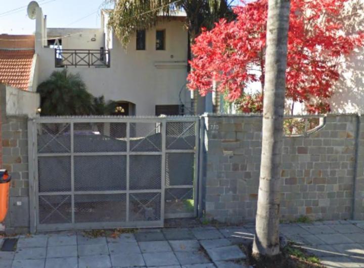 Casa · 160m² · 5 Ambientes · 2 Cocheras