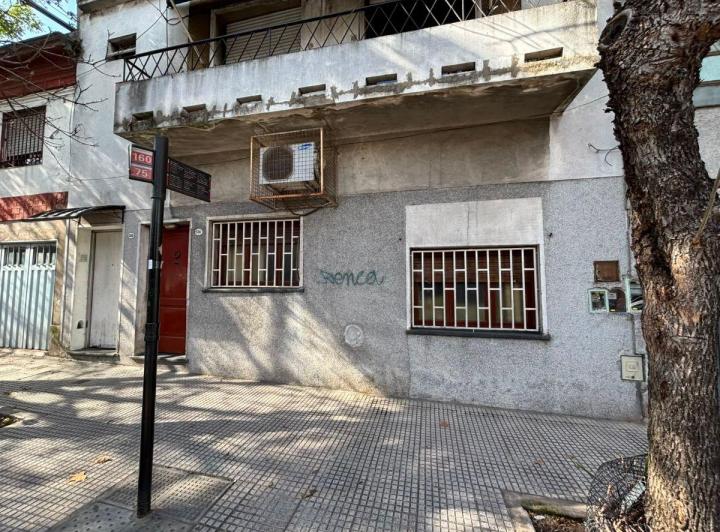 Casa · 180m² · 7 Ambientes