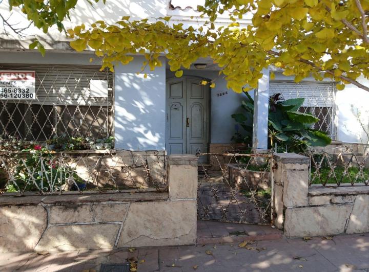 Casa · 329m² · 6 Ambientes · 1 Cochera