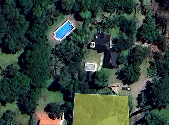 Terreno · 1600m²