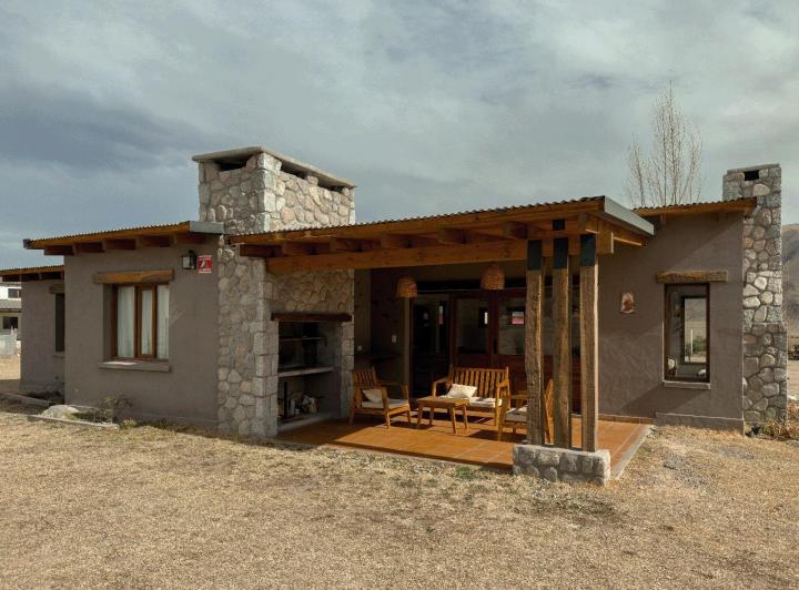 Casa · 1300m² · 5 Ambientes
