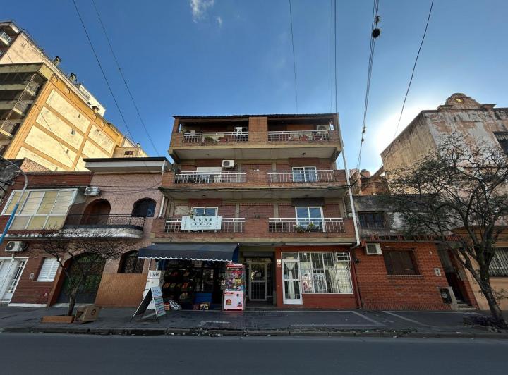 Edificio · 367m²
