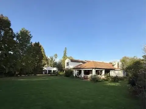 Casa en Venta en Villa San Lorenzo, La Caldera