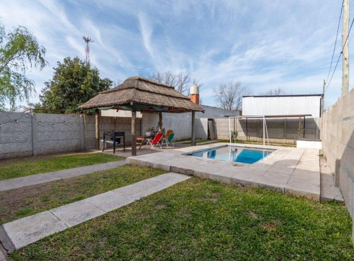 Casa · 122m² · 3 Ambientes · 1 Cochera