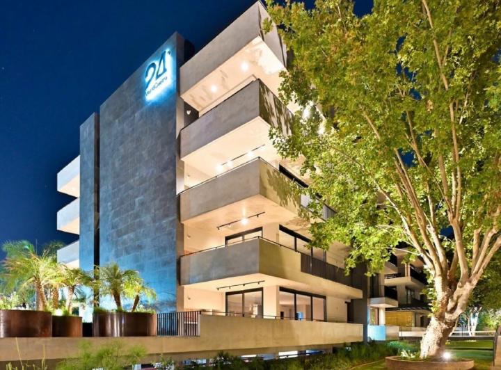 Departamento · 210m² · 5 Ambientes · 2 Cocheras