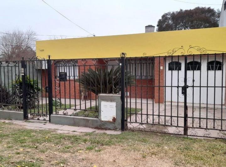 Casa · 60m² · 4 Ambientes · 1 Cochera