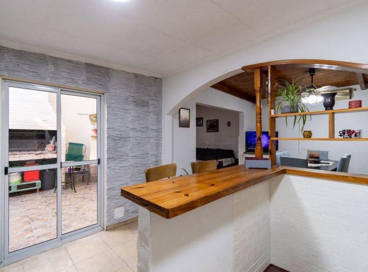 Casa · 240m² · 3 Ambientes