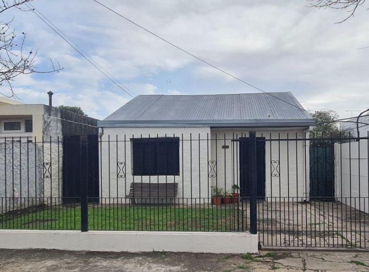 Casa · 70m² · 3 Ambientes · 1 Cochera