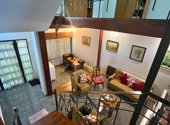 Casa · 252m² · 5 Ambientes · 3 Cocheras