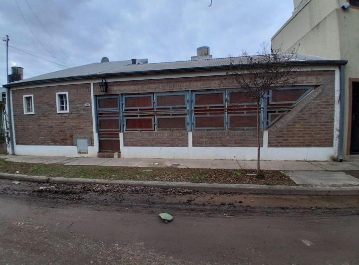 Casa · 162m² · 7 Ambientes · 1 Cochera