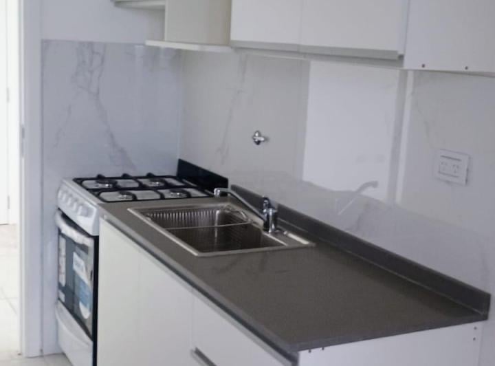 Departamento · 80m² · 4 Ambientes · 1 Cochera