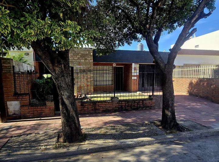 Casa · 154m² · 7 Ambientes · 1 Cochera