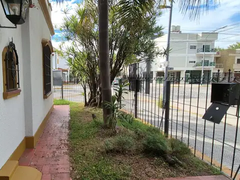 Casa en Alquiler en Versalles, Capital Federal