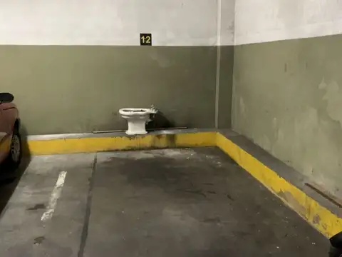 Cochera en Venta en Monserrat, CABA