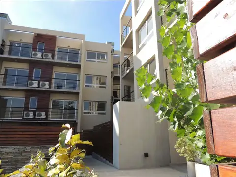 Cochera en Venta en Versalles, Capital Federal