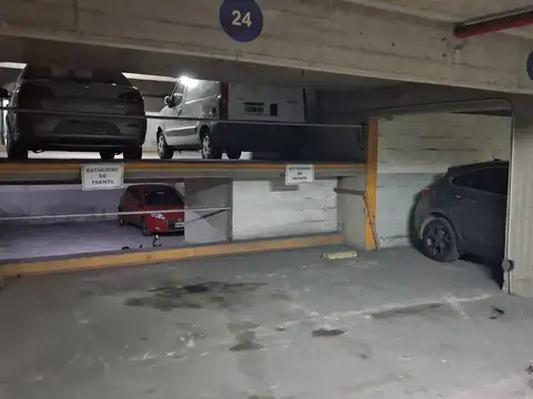 Cochera en Venta en Monserrat, Capital Federal