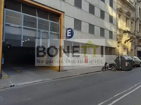Cochera en Venta en Monserrat, Capital Federal
