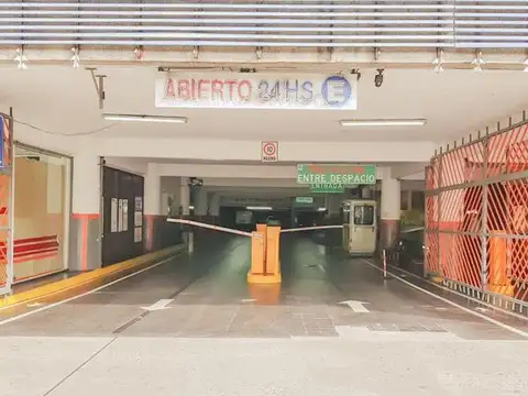 Cochera en Venta en Monserrat, CABA