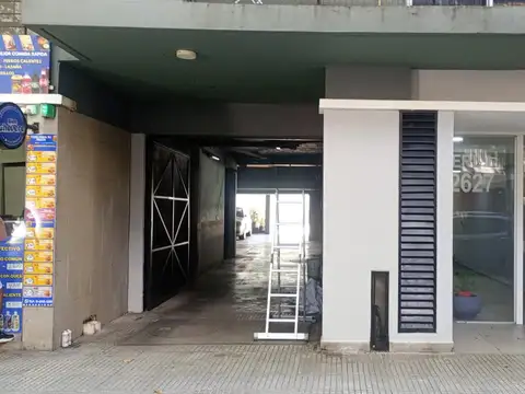 Cochera en Venta en Flores, CABA