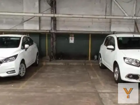 Cochera en Venta en Monserrat, CABA