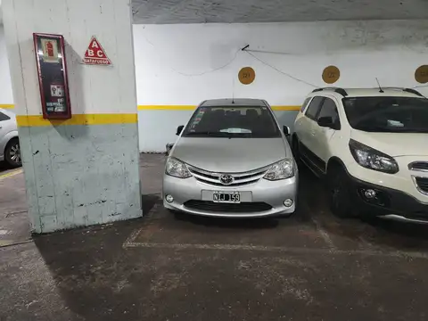 Cochera en Venta en Once, Capital Federal