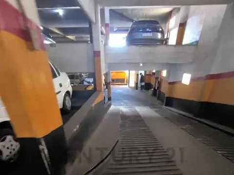 Cochera en Venta en Villa del Parque, CABA