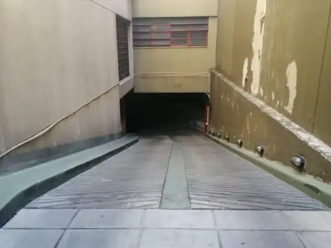 Cochera en Venta en Barracas, CABA