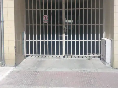 Cochera en Venta en Parque Patricios, Capital Federal
