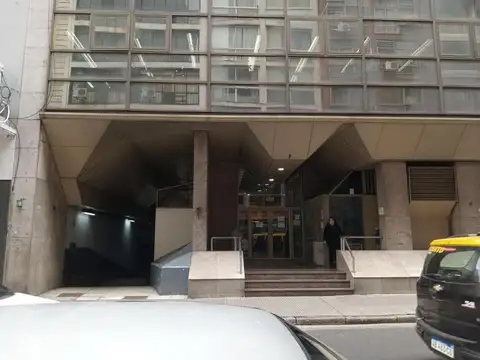 Cochera en Venta en Tribunales, Centro