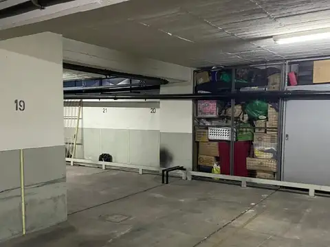 Cochera en Venta en Tribunales, Centro