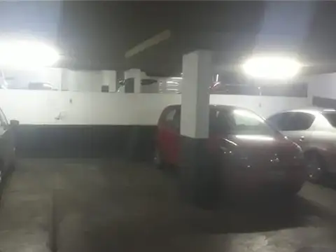 Cochera en Venta en Almagro, Capital Federal