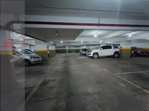 Cochera en Venta en Monte Castro, Capital Federal