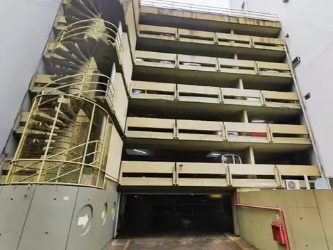 Cochera en Venta en Monserrat, Capital Federal