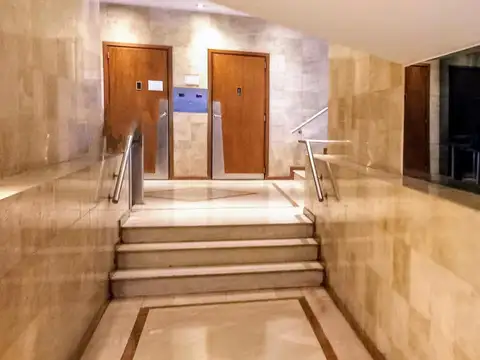 Cochera en Venta en Monserrat, Capital Federal